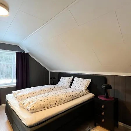 Feriehus Lovely In With Wifi *
